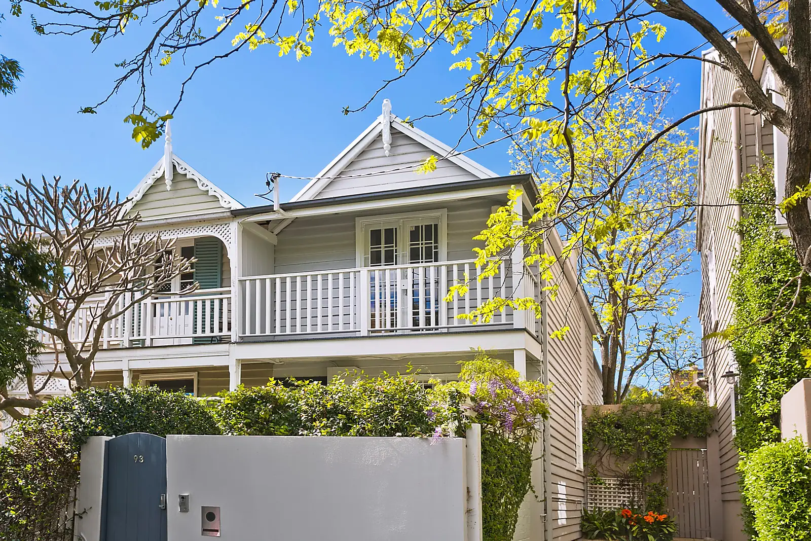 93 Elizabeth Street, Paddington Sold by Bradfield Badgerfox - image 1