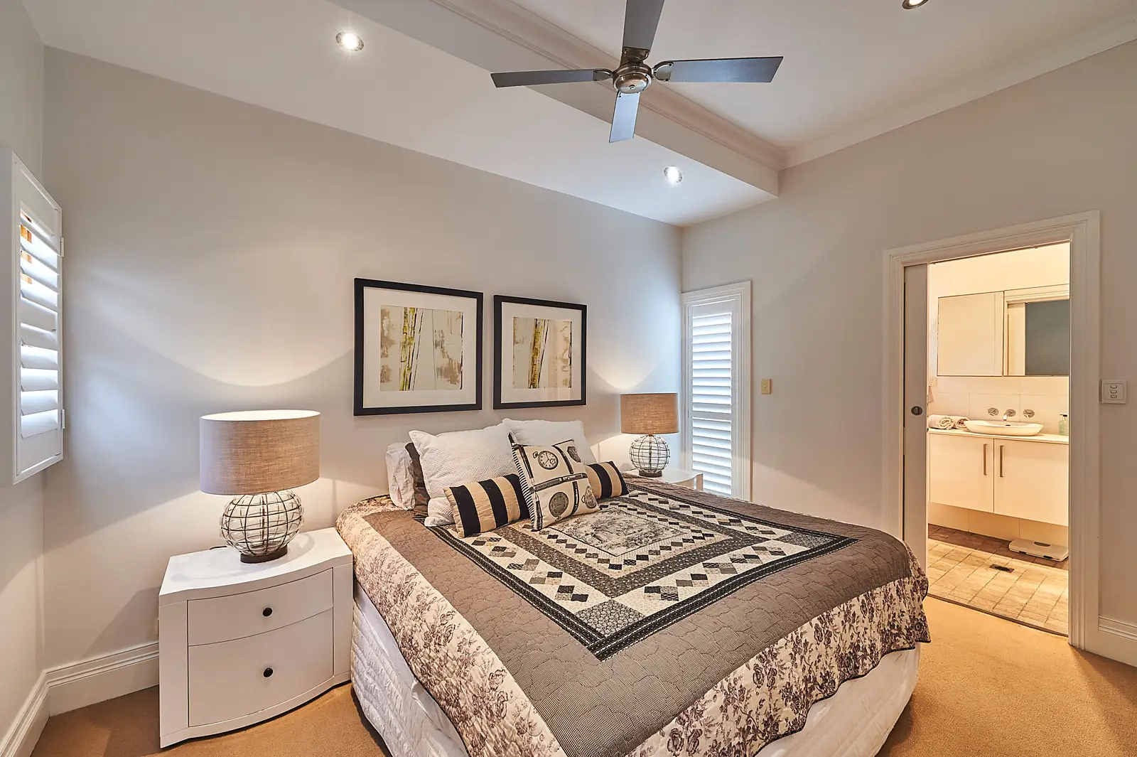 15 Darling Street, Kensington Sold by Bradfield Badgerfox - image 1