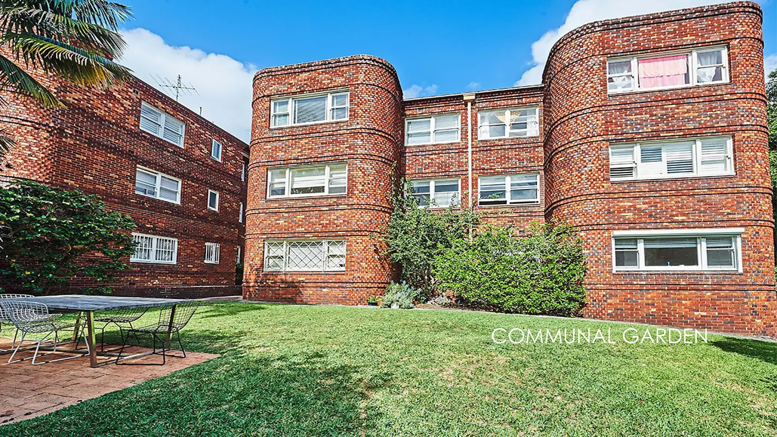 2/37 Nelson Street, Woollahra Sold by Bradfield Badgerfox - image 1