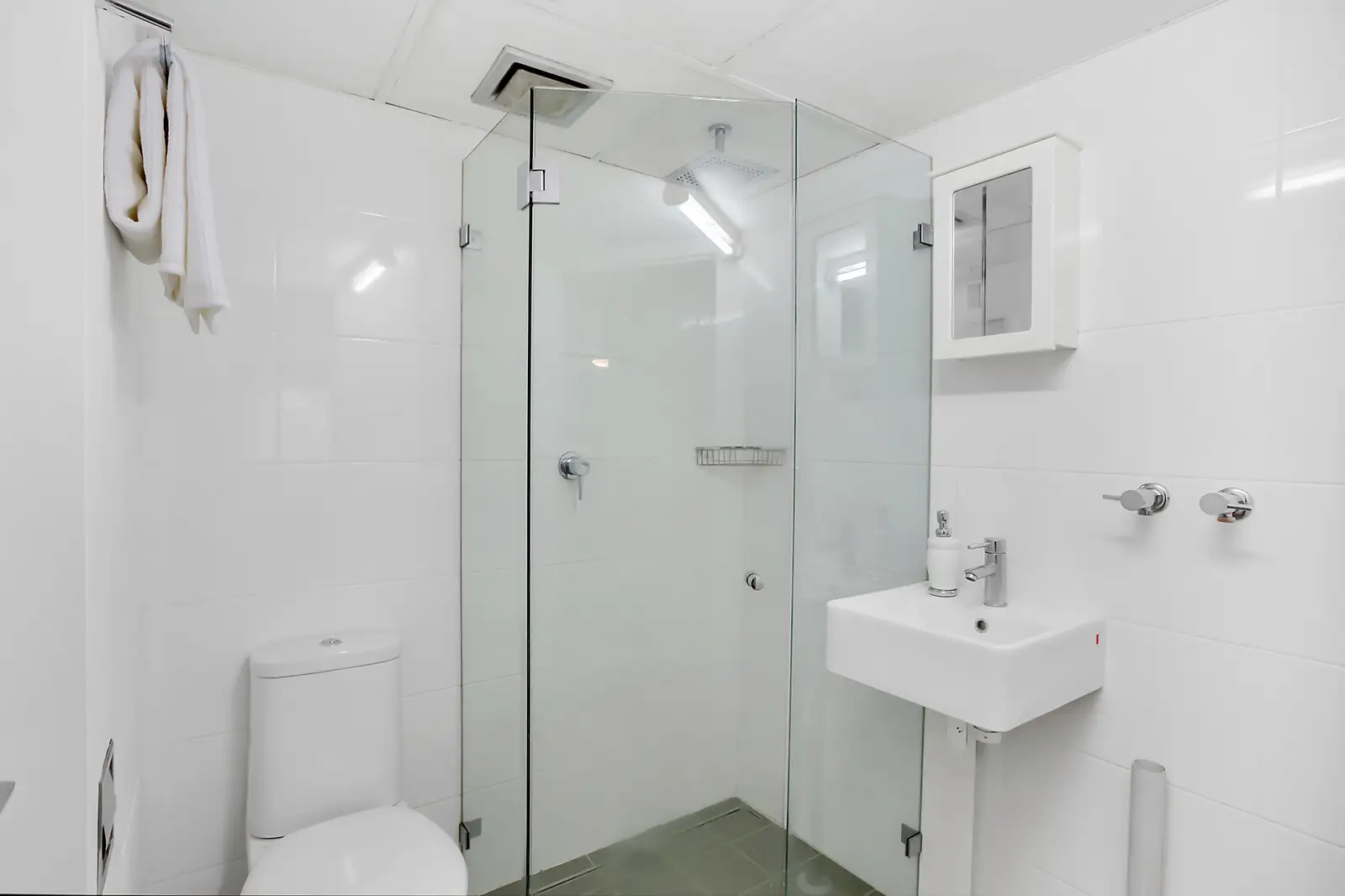 12/127-131 Cook Road, Centennial Park Sold by Bradfield Badgerfox - image 1