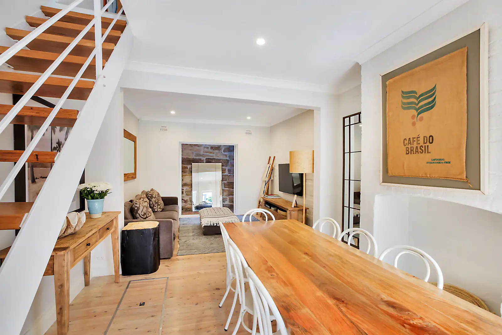 24 Hopewell Street, Paddington Sold by Bradfield Badgerfox - image 1