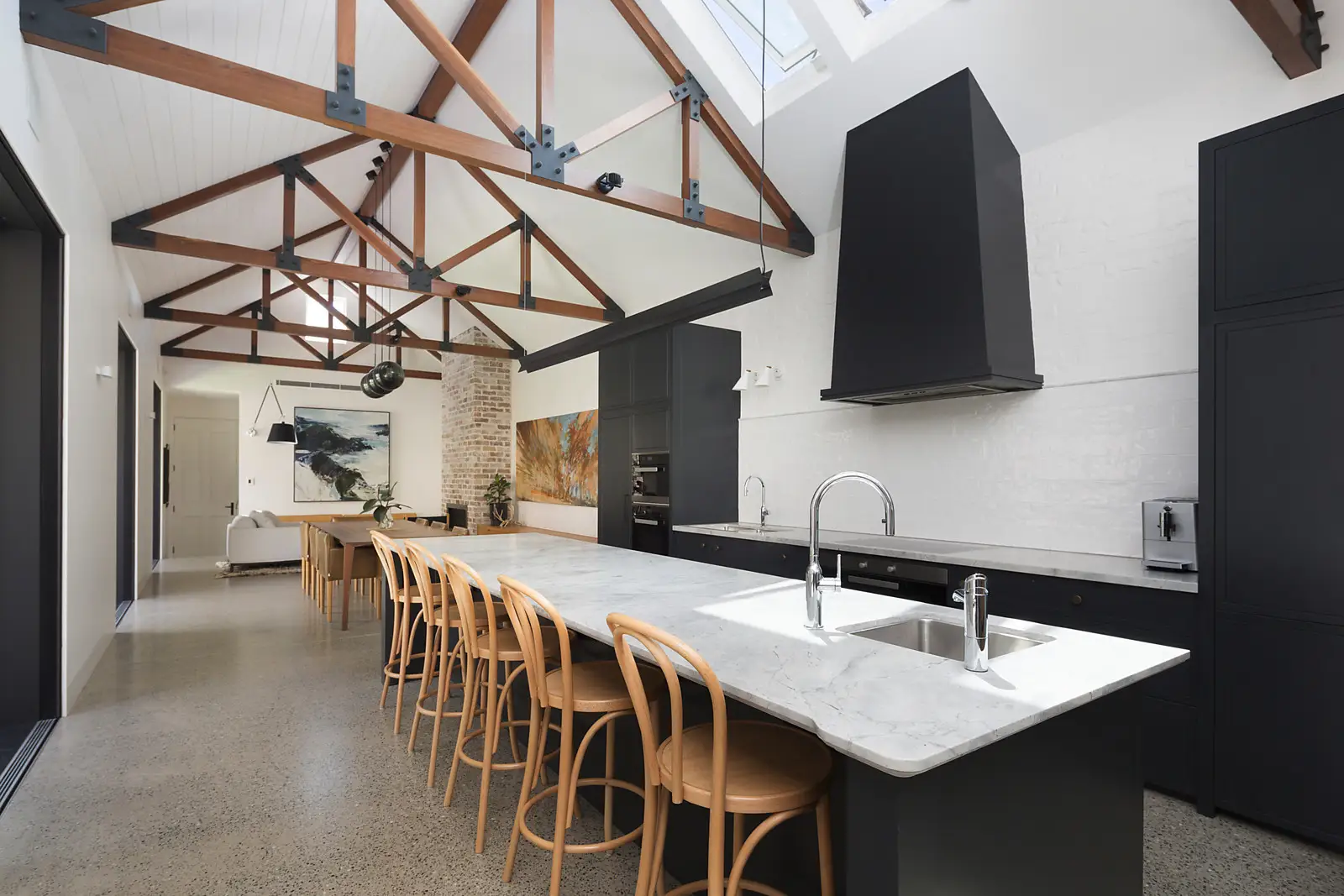 87 Barcom Avenue, Darlinghurst Sold by Bradfield Badgerfox - image 1