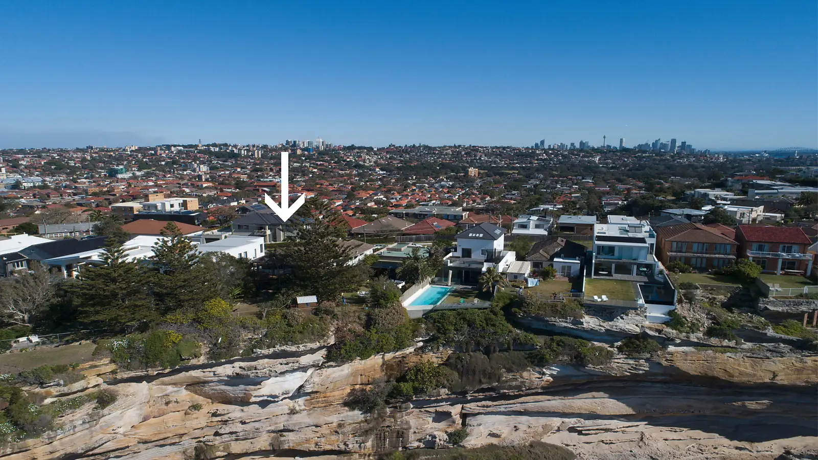 36 Wentworth Street, Dover Heights Sold by Bradfield Badgerfox - image 1