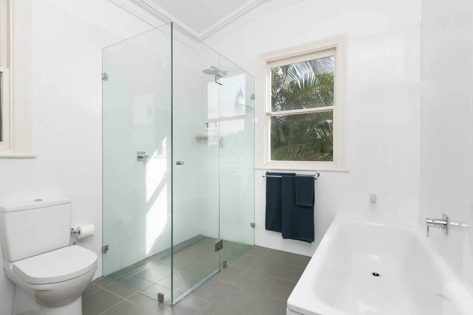 290 Glenmore Road, Paddington Sold by Bradfield Badgerfox - image 1