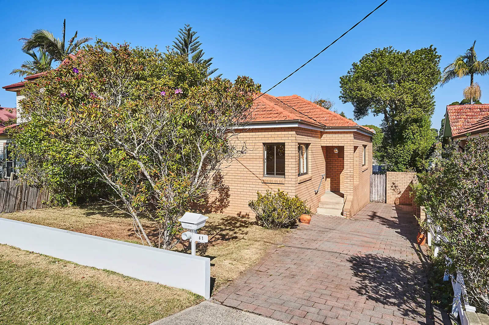 61 Woodbine Street, North Balgowlah Sold by Bradfield Badgerfox - image 1
