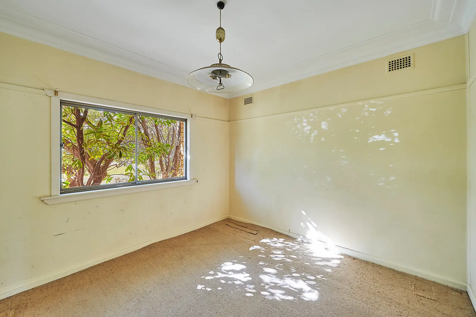 61 Woodbine Street, North Balgowlah Sold by Bradfield Badgerfox - image 1