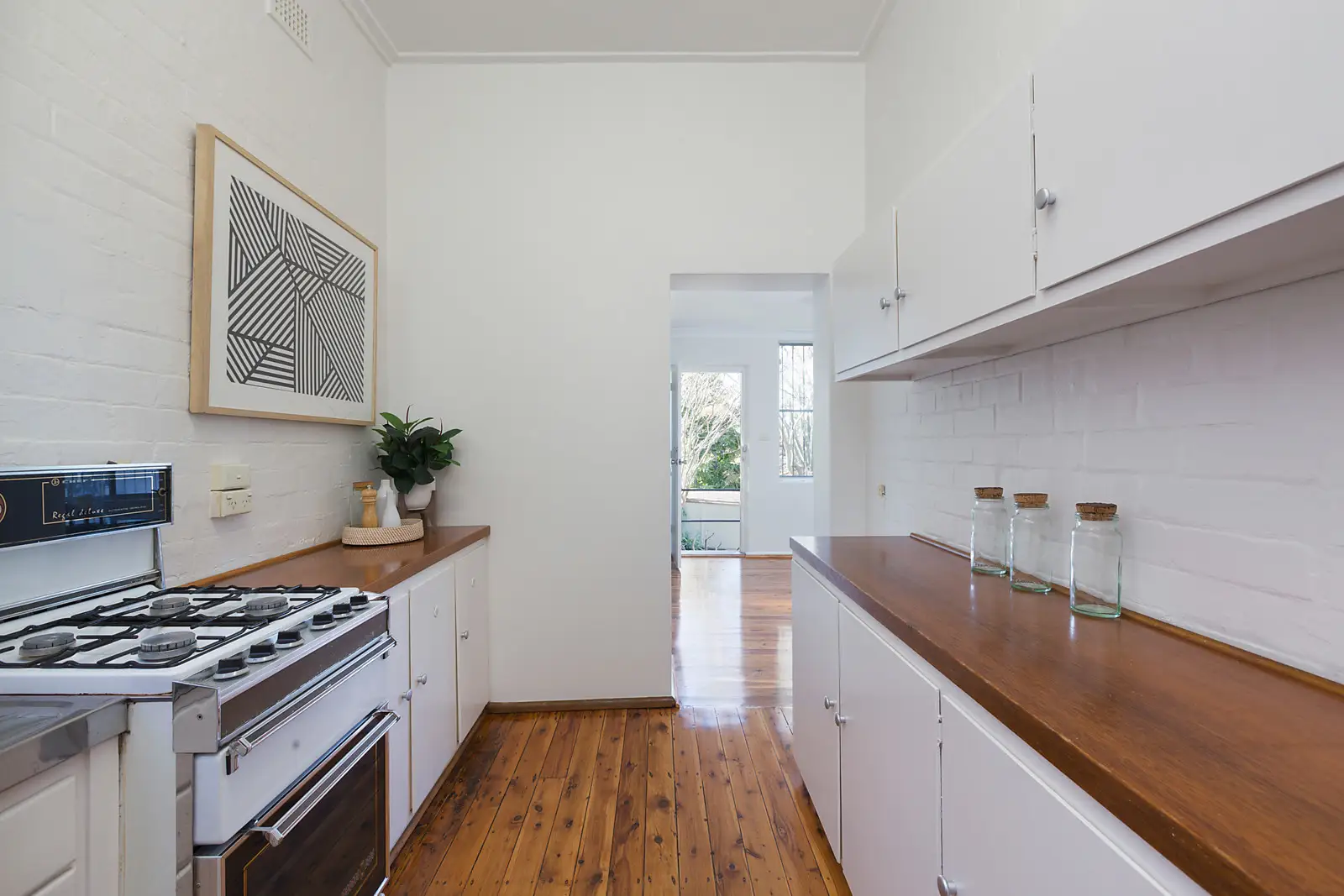 73 St Marks Road, Randwick Sold by Bradfield Badgerfox - image 1