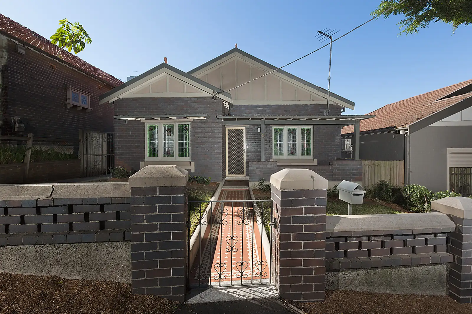 73 St Marks Road, Randwick Sold by Bradfield Badgerfox - image 1
