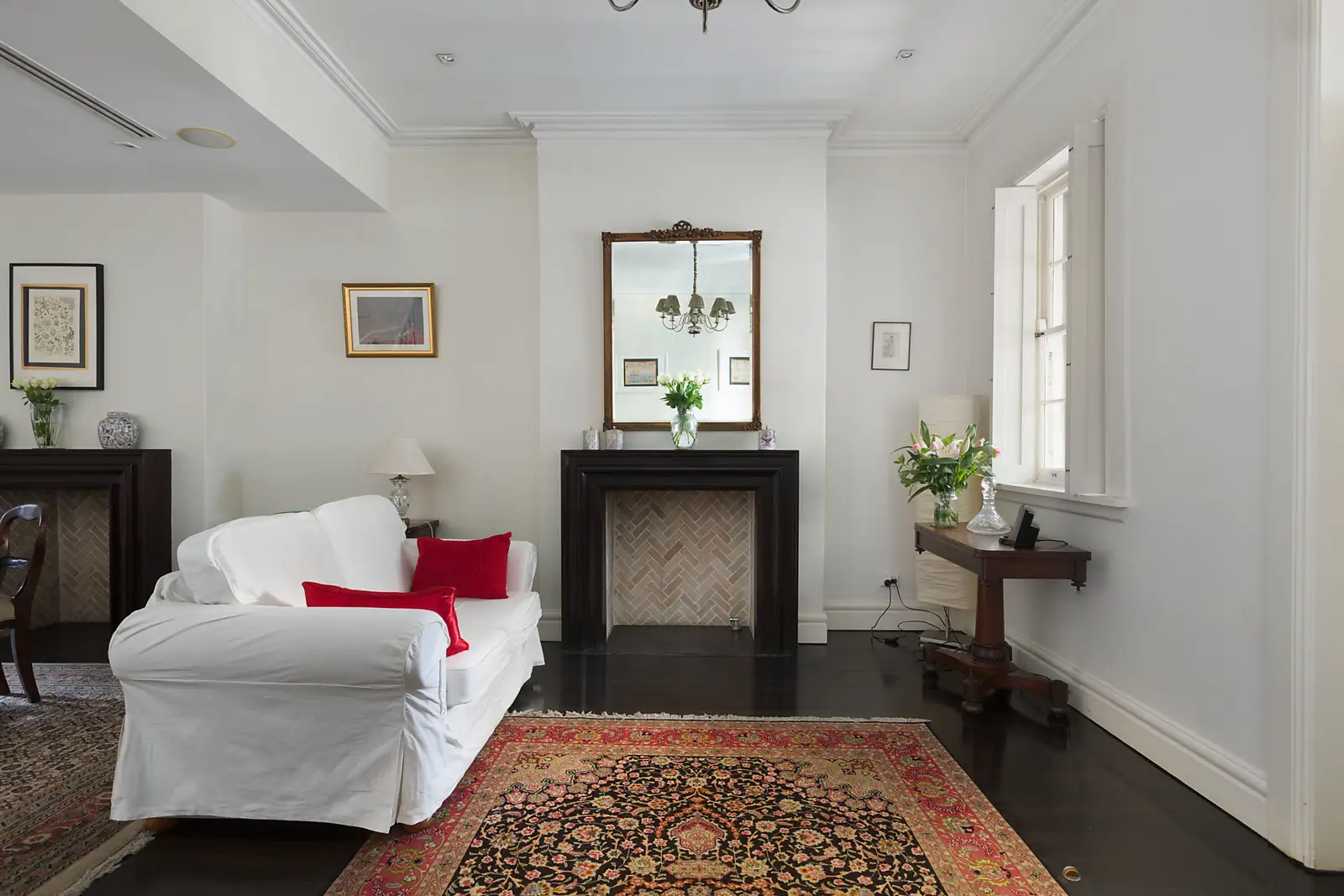 16 Francis Street, Darlinghurst Sold by Bradfield Badgerfox - image 1