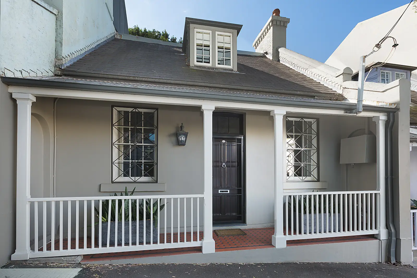 16 Francis Street, Darlinghurst Sold by Bradfield Badgerfox - image 1
