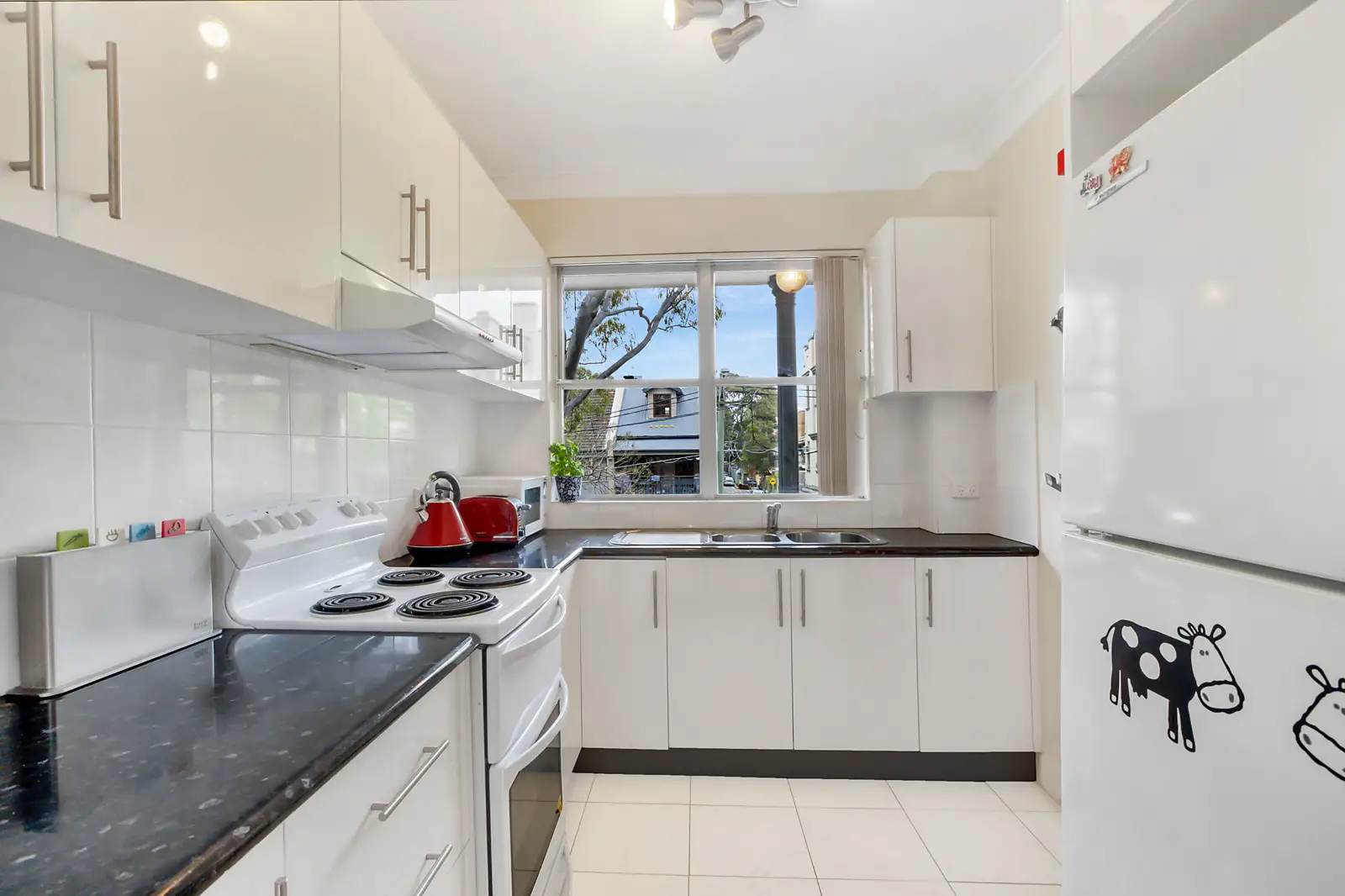 14/292 Chalmers Street, Redfern Sold by Bradfield Badgerfox - image 1