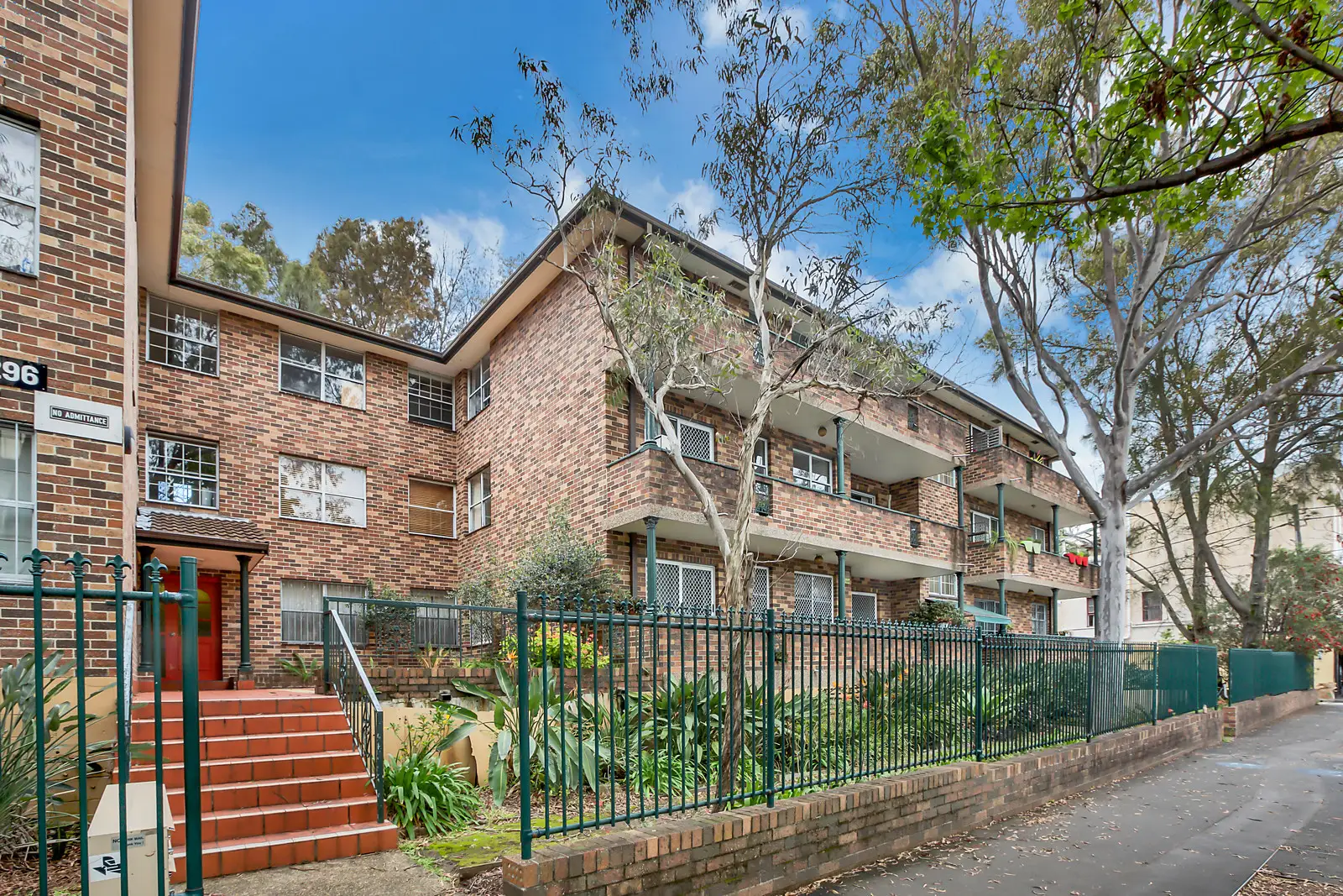 14/292 Chalmers Street, Redfern Sold by Bradfield Badgerfox - image 1