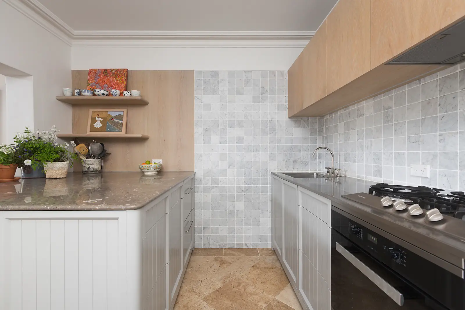 26 Queen Road, Paddington Sold by Bradfield Badgerfox - image 1