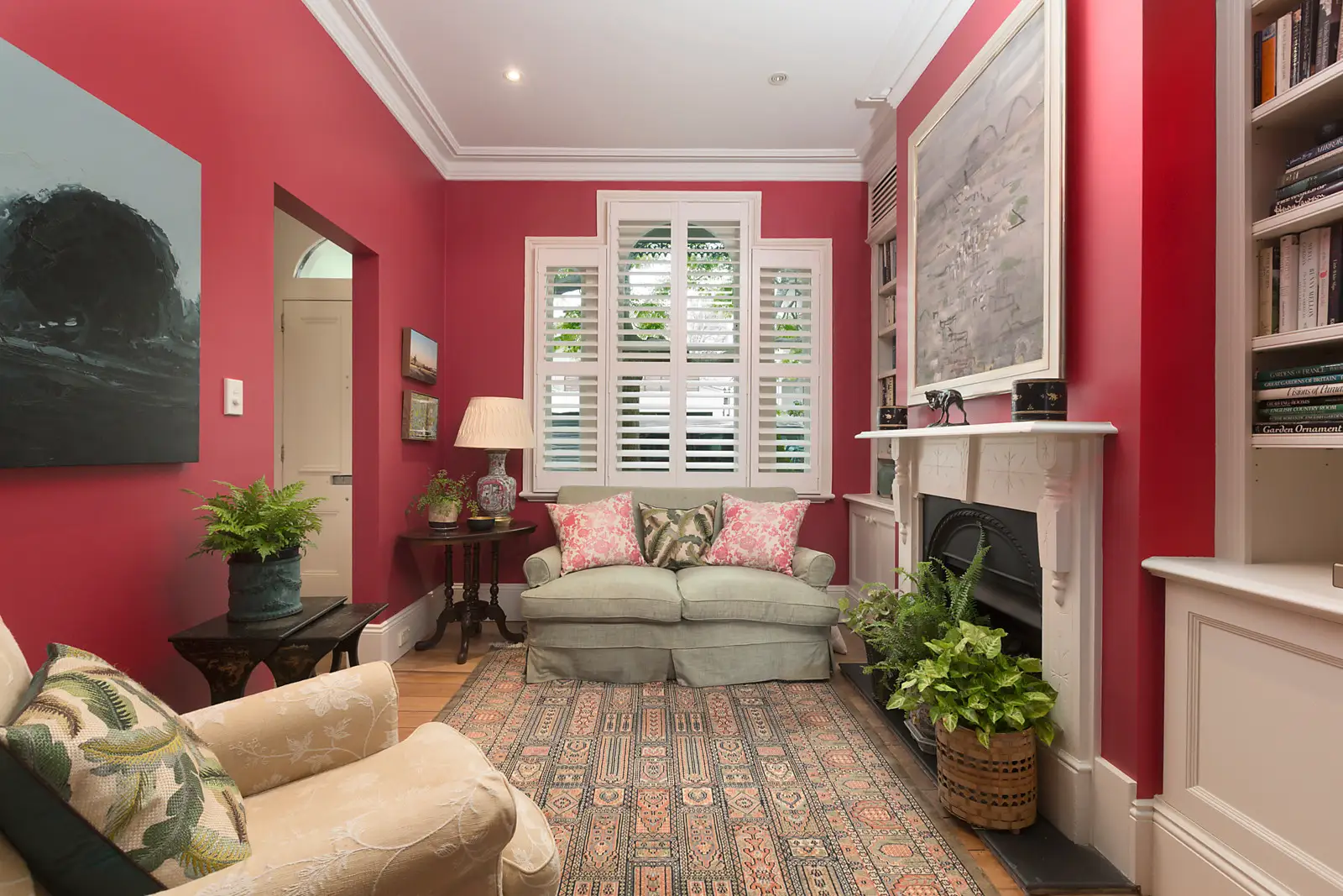 26 Queen Road, Paddington Sold by Bradfield Badgerfox - image 1