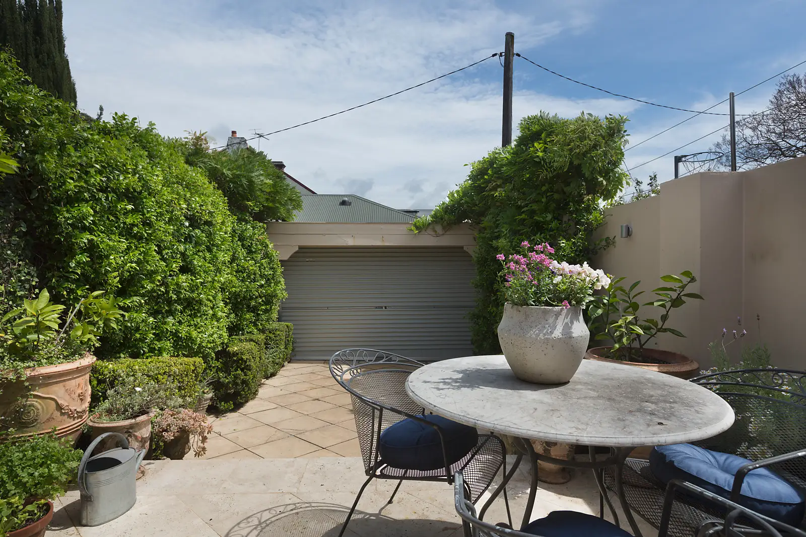 26 Queen Road, Paddington Sold by Bradfield Badgerfox - image 1