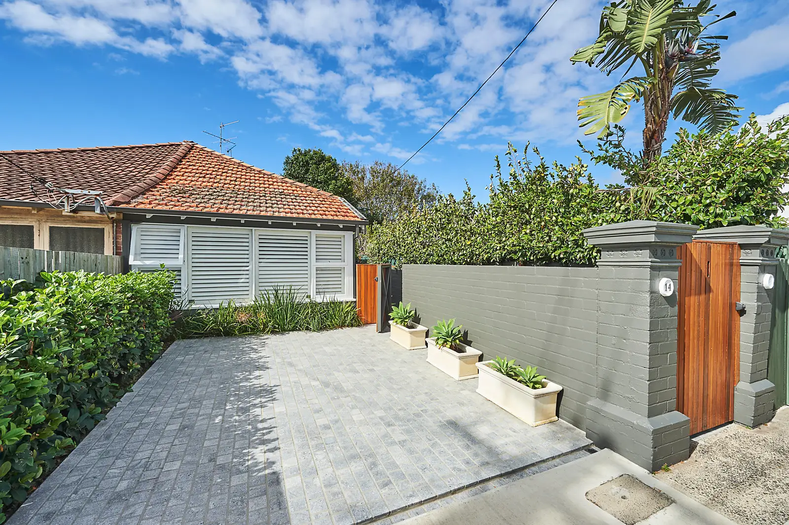 14 Henrietta Street, Waverley Sold by Bradfield Badgerfox - image 1