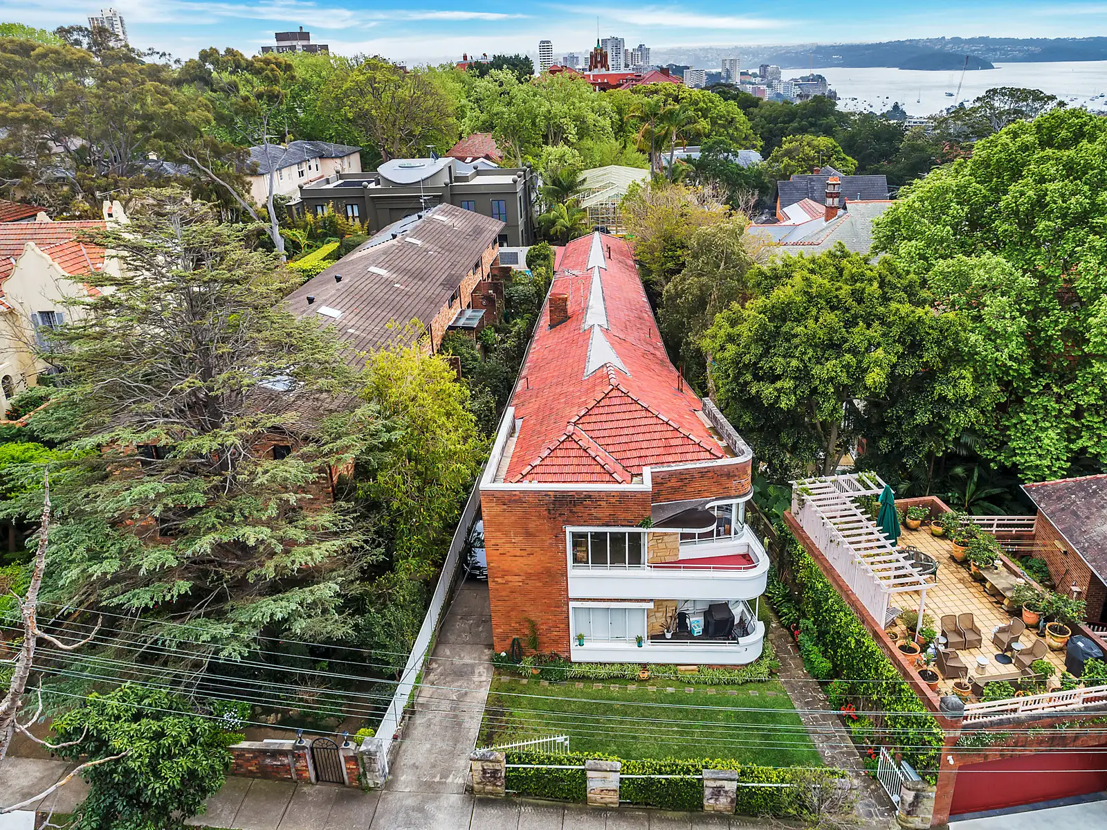 3 Trelawney Street, Woollahra Sold by Bradfield Badgerfox - image 1