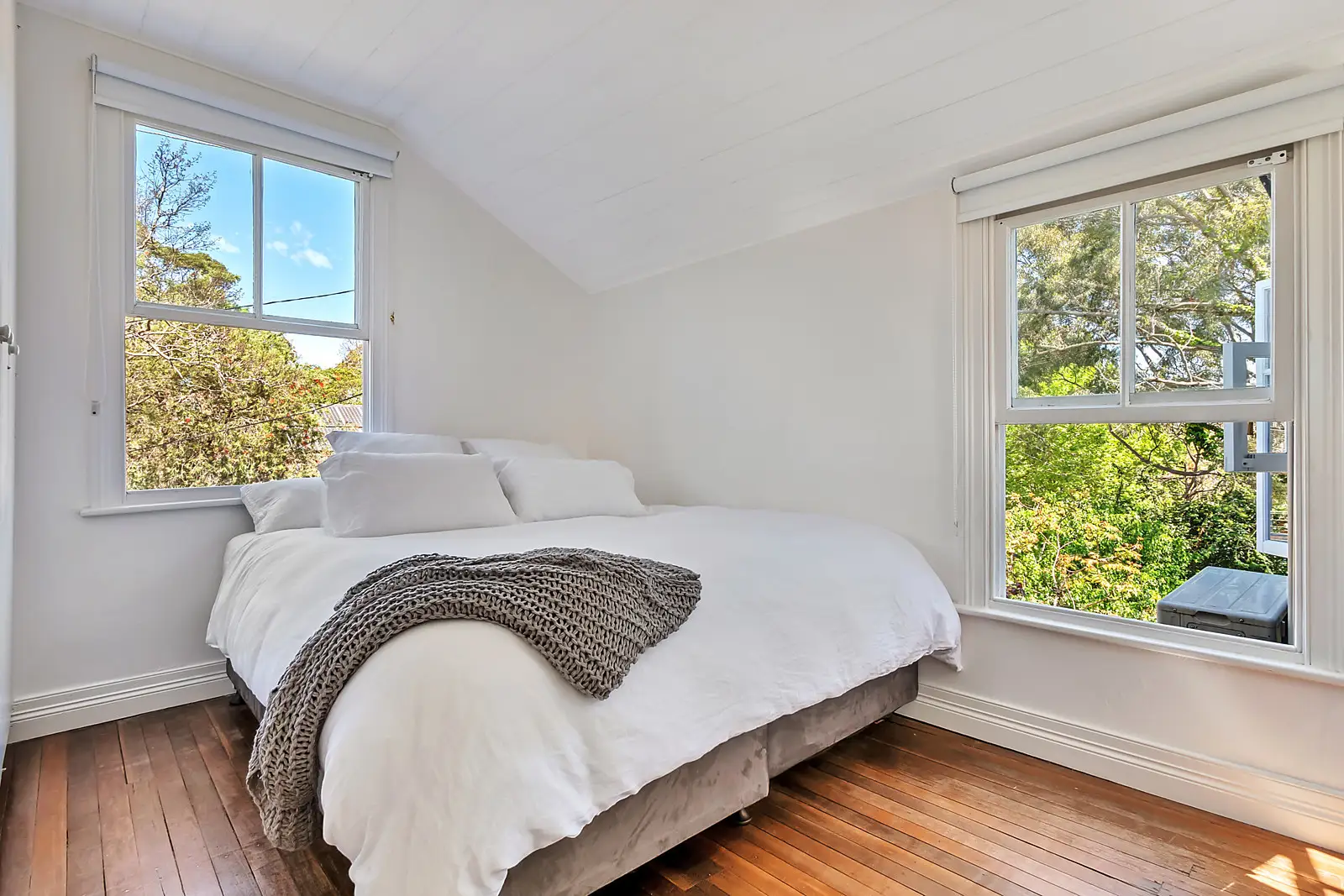 81 Cameron Street, Edgecliff Sold by Bradfield Badgerfox - image 1