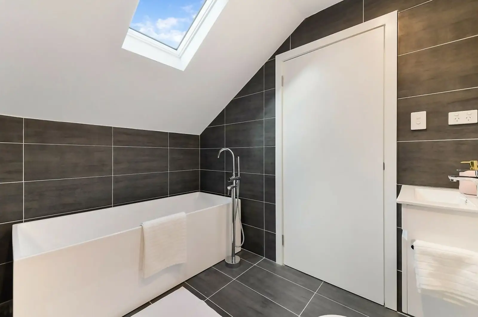 481 Gardeners Road, Rosebery Sold by Bradfield Badgerfox - image 1
