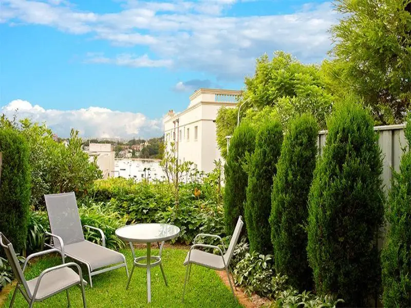 2/18 Etham Avenue, Darling Point Sold by Bradfield Badgerfox - image 1