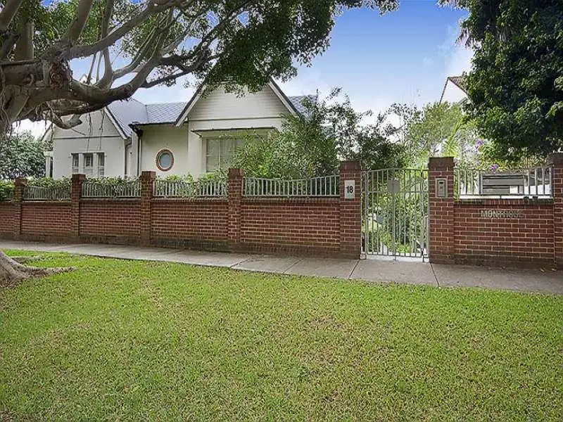 2/18 Etham Avenue, Darling Point Sold by Bradfield Badgerfox - image 1