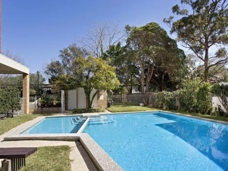 17/8-14 Fullerton Street, Woollahra Sold by Bradfield Badgerfox - image 1
