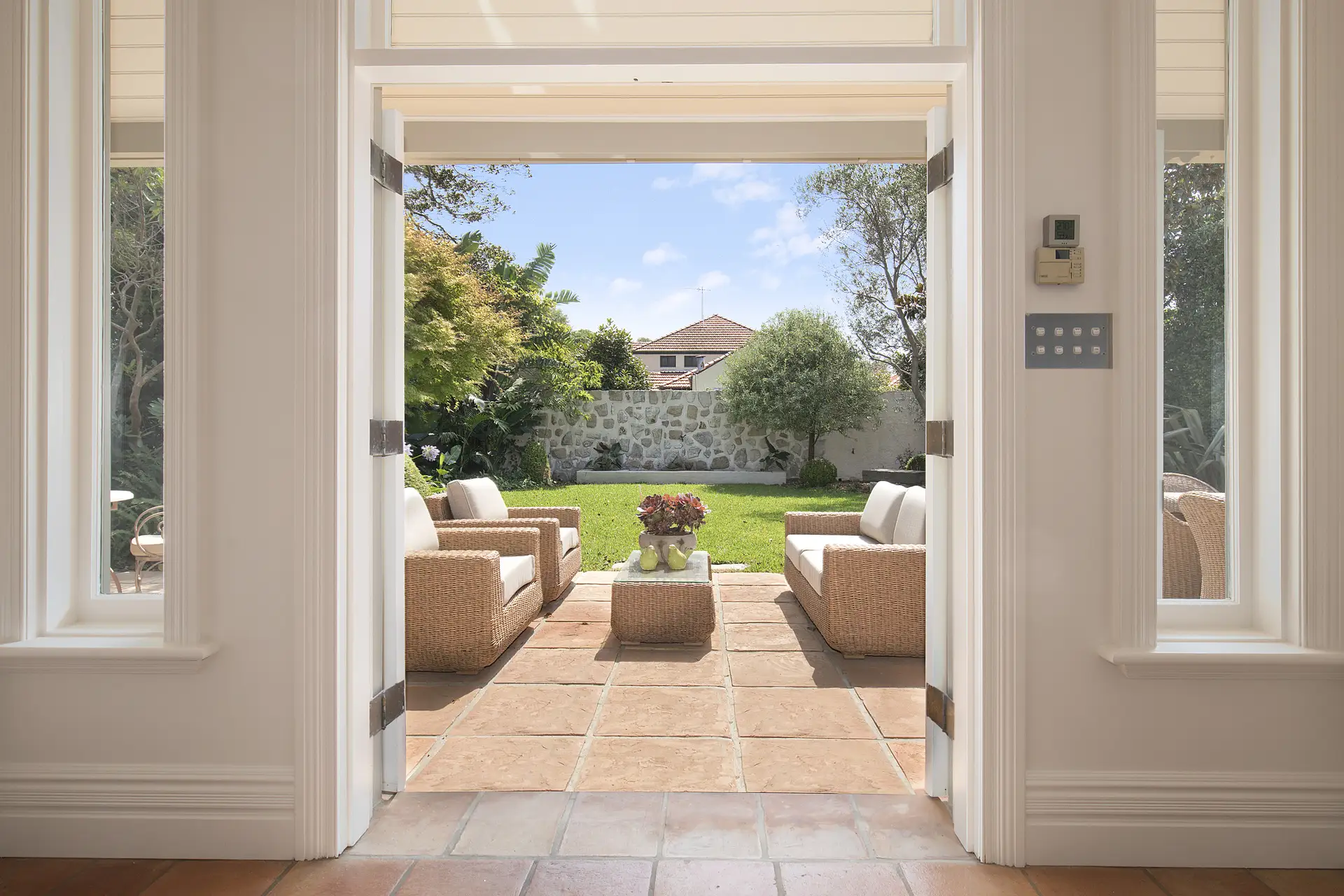 6 Faraday Avenue, Rose Bay Sold by Bradfield Badgerfox - image 1