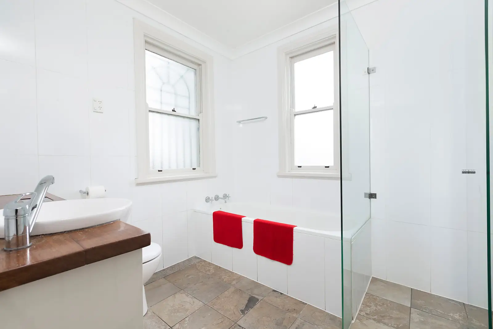 17 Birrell Street, Queens Park Sold by Bradfield Badgerfox - image 1