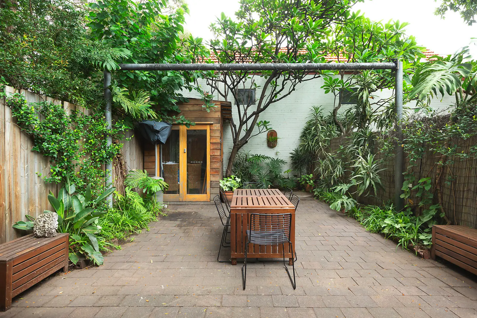 17 Birrell Street, Queens Park Sold by Bradfield Badgerfox - image 1