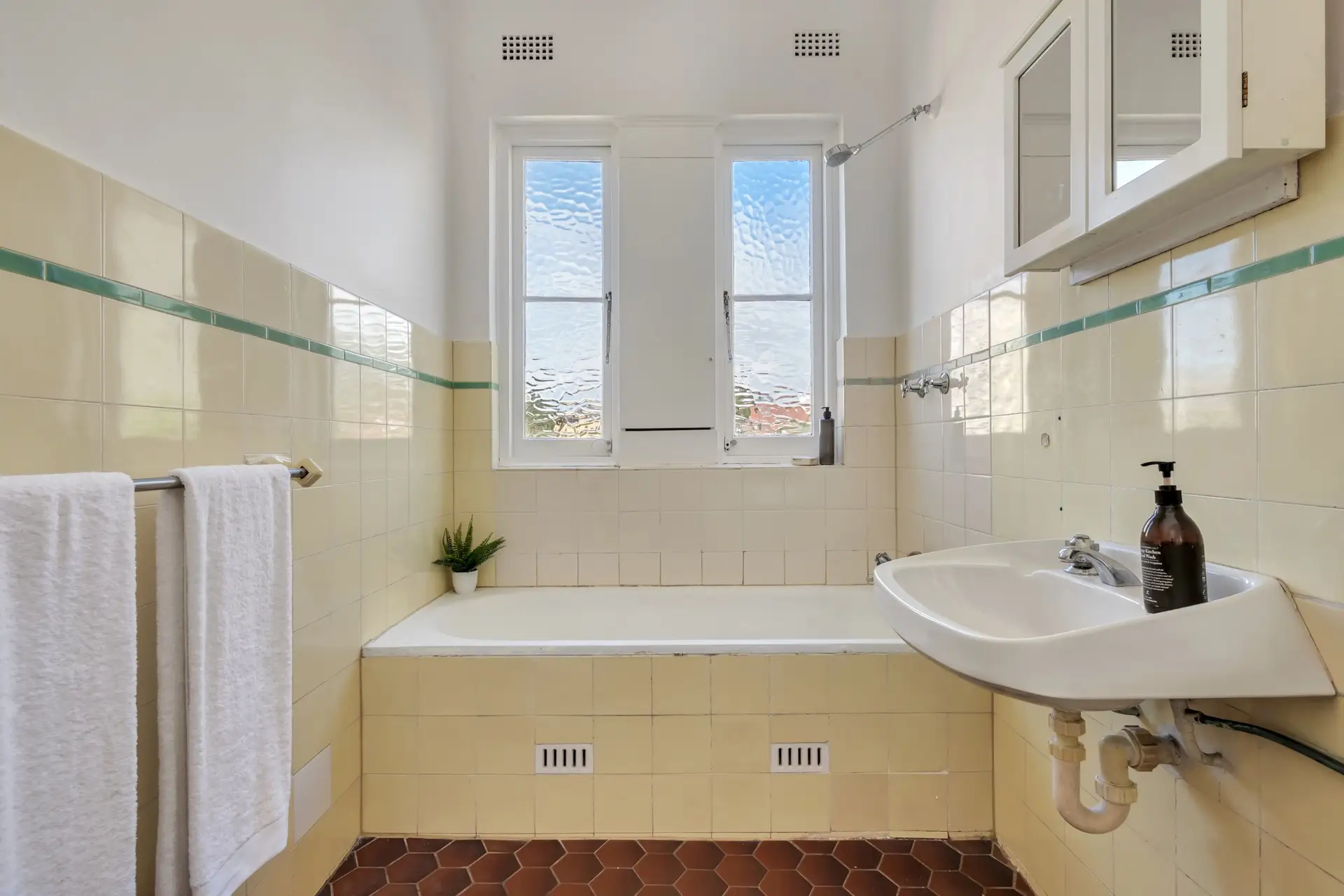 11/7 Bellevue Park Road, Bellevue Hill Sold by Bradfield Badgerfox - image 1