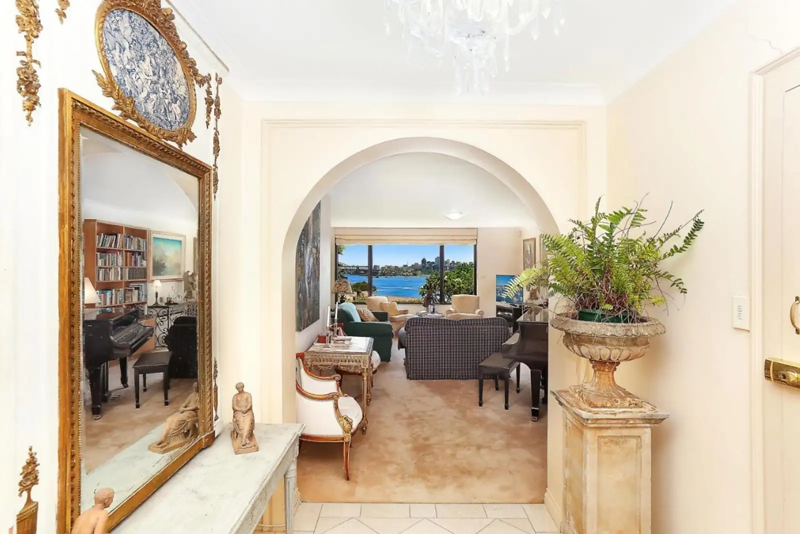 4/8 Wentworth Street, Point Piper Sold by Bradfield Badgerfox - image 1