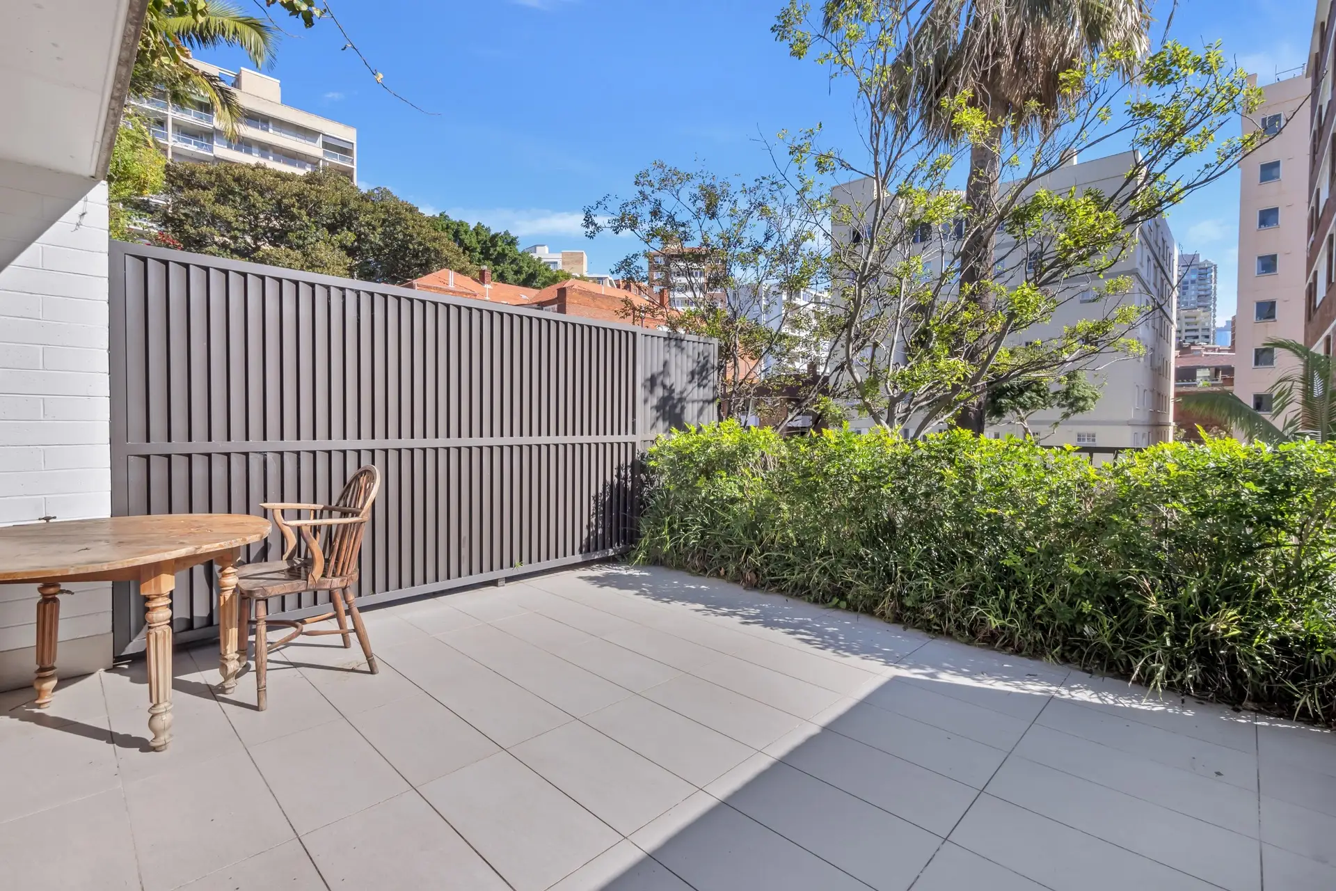 24B/100 Elizabeth Bay Road, Elizabeth Bay Sold by Bradfield Badgerfox - image 1