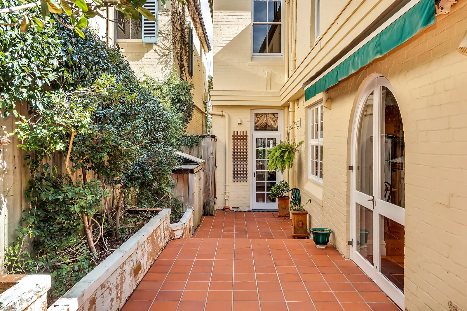 71 Holdsworth Street, Woollahra Sold by Bradfield Badgerfox - image 1