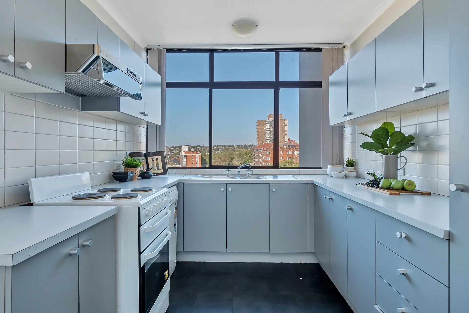 1204/180 Ocean Street, Edgecliff Sold by Bradfield Badgerfox - image 1