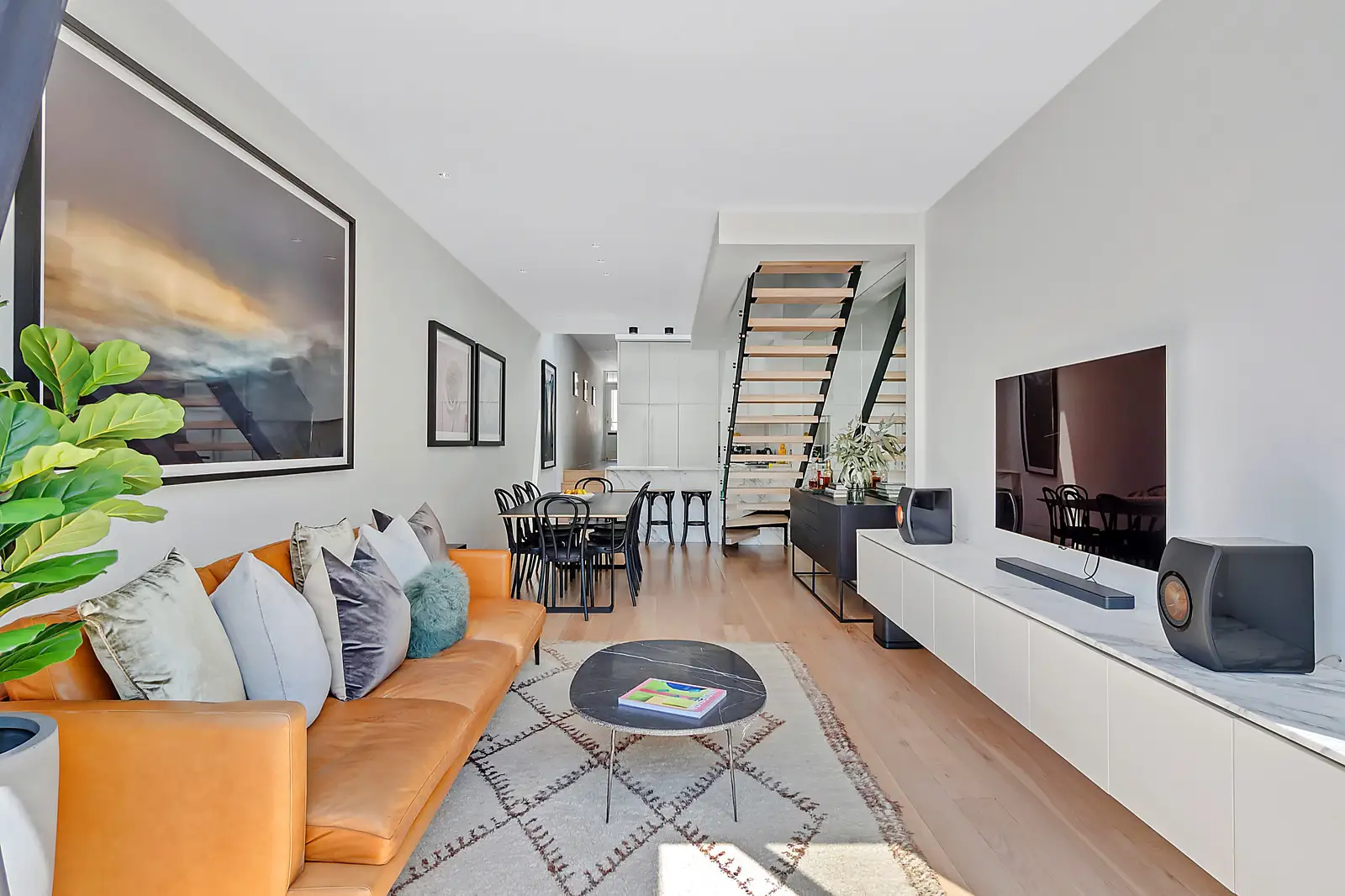 42 Caledonia Street, Paddington Sold by Bradfield Badgerfox - image 1