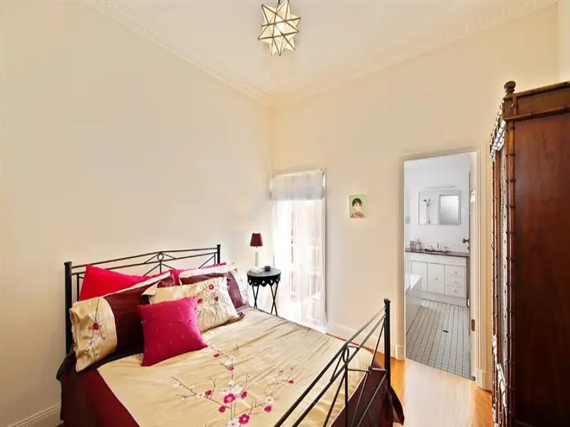 102 Wallis Street, Woollahra Sold by Bradfield Badgerfox - image 1