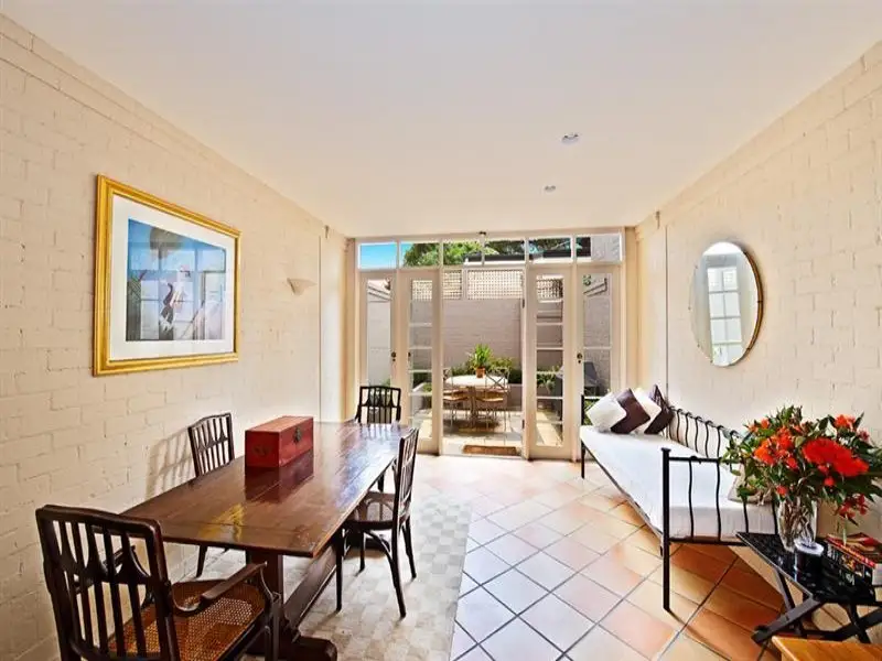 102 Wallis Street, Woollahra Sold by Bradfield Badgerfox - image 1