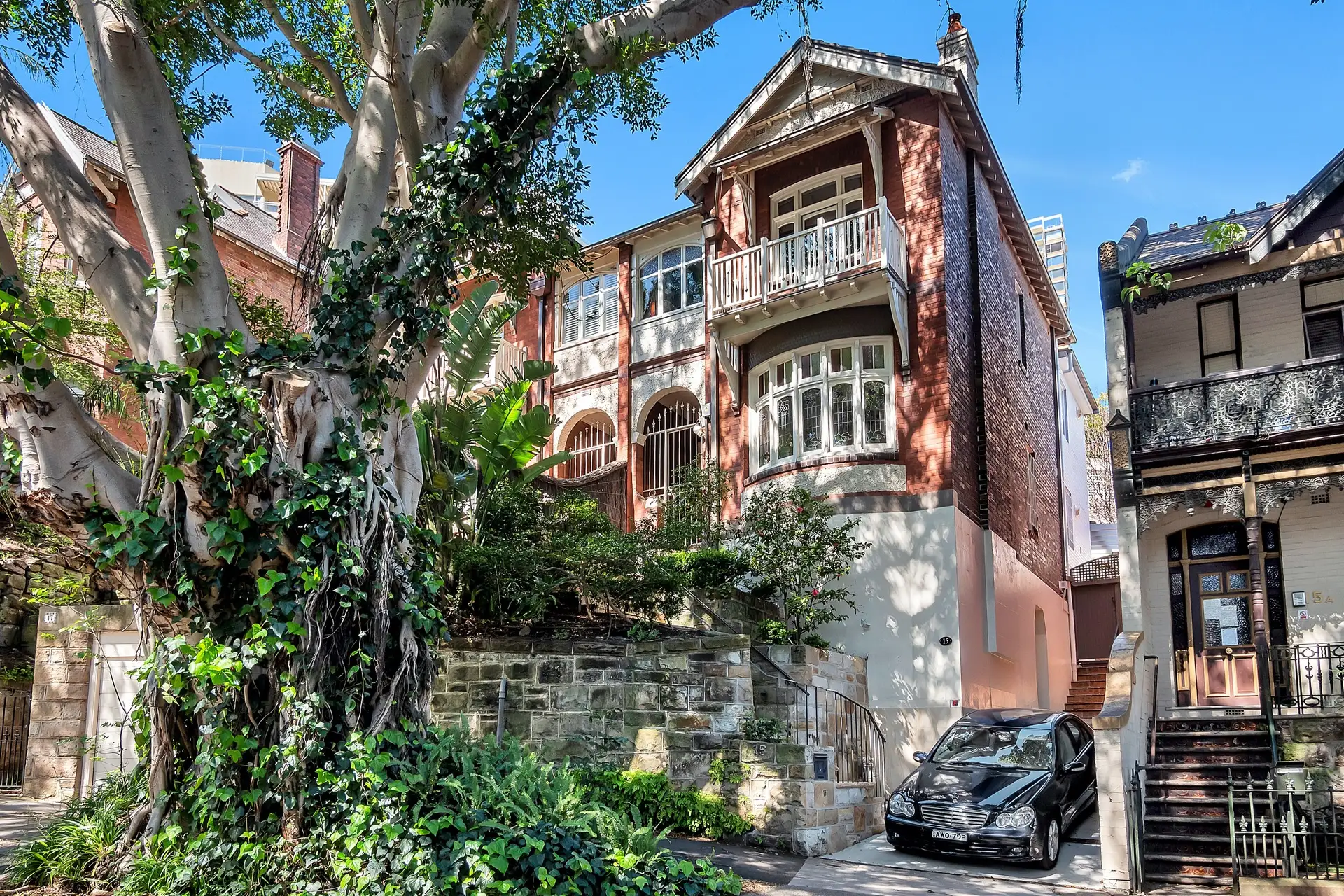 15 Mona Road, Darling Point Sold by Bradfield Badgerfox - image 1