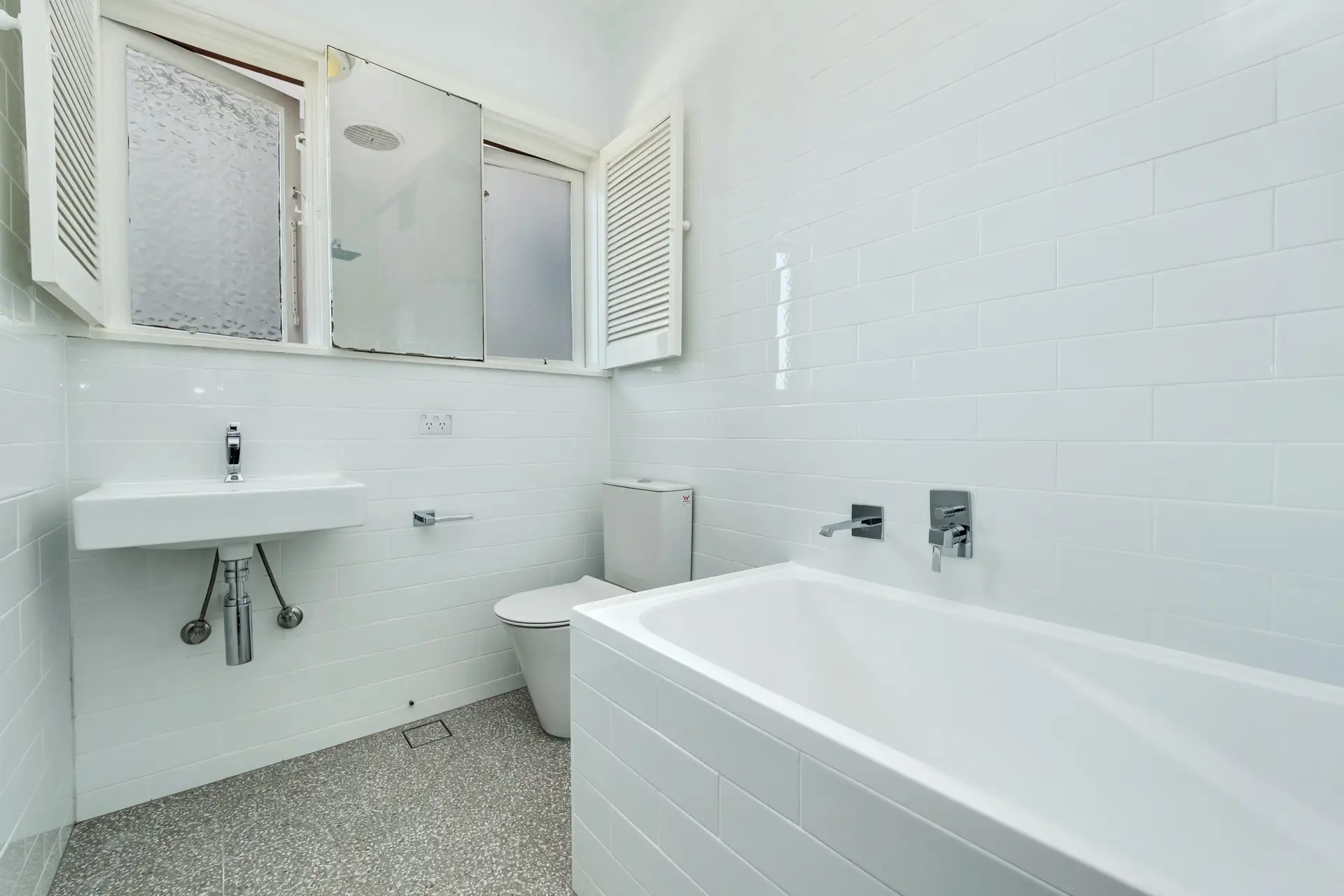 19/532 New South Head Road, Double Bay Sold by Bradfield Badgerfox - image 1