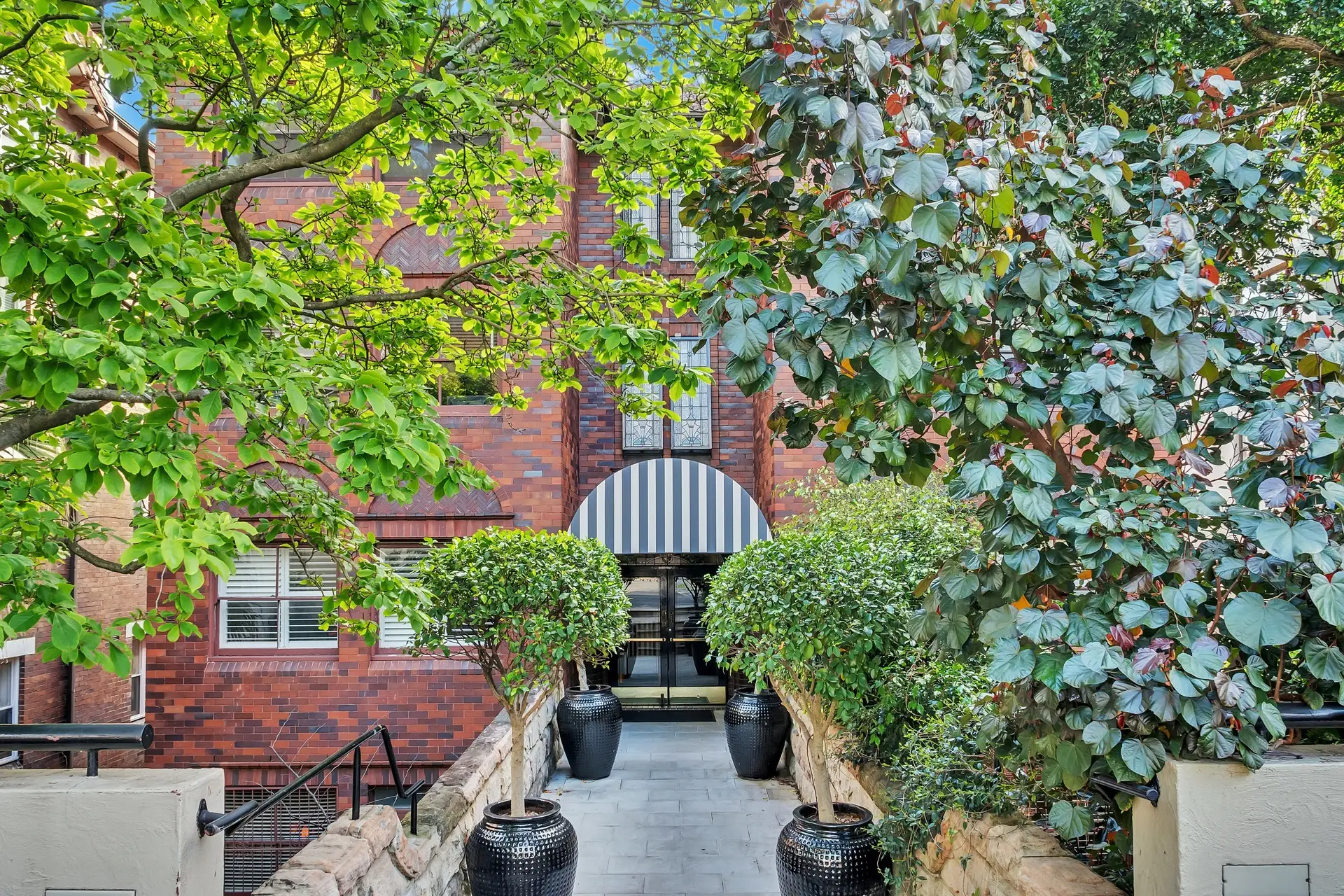 19/532 New South Head Road, Double Bay Sold by Bradfield Badgerfox - image 1