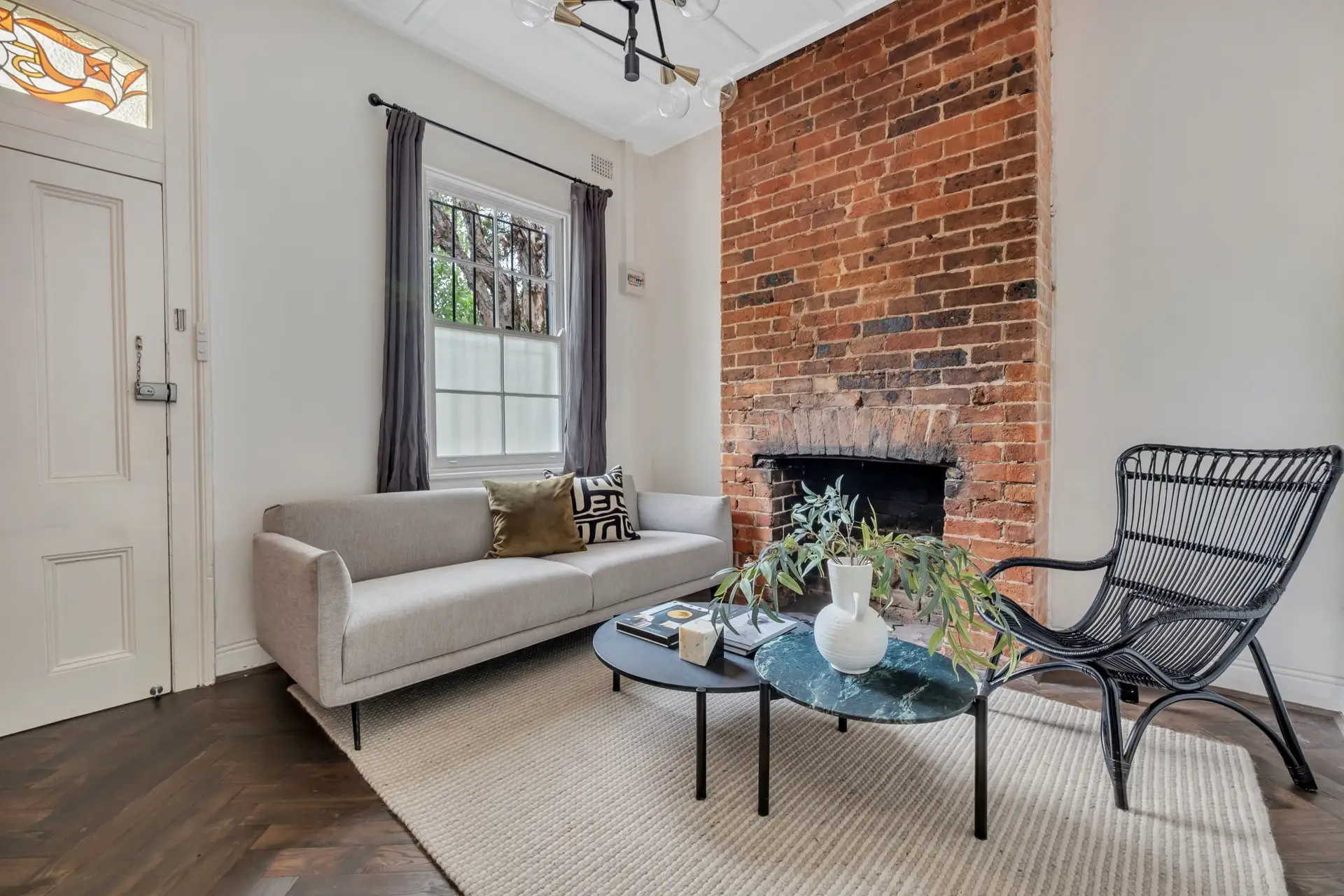53 Oatley Road, Paddington Sold by Bradfield Badgerfox - image 1