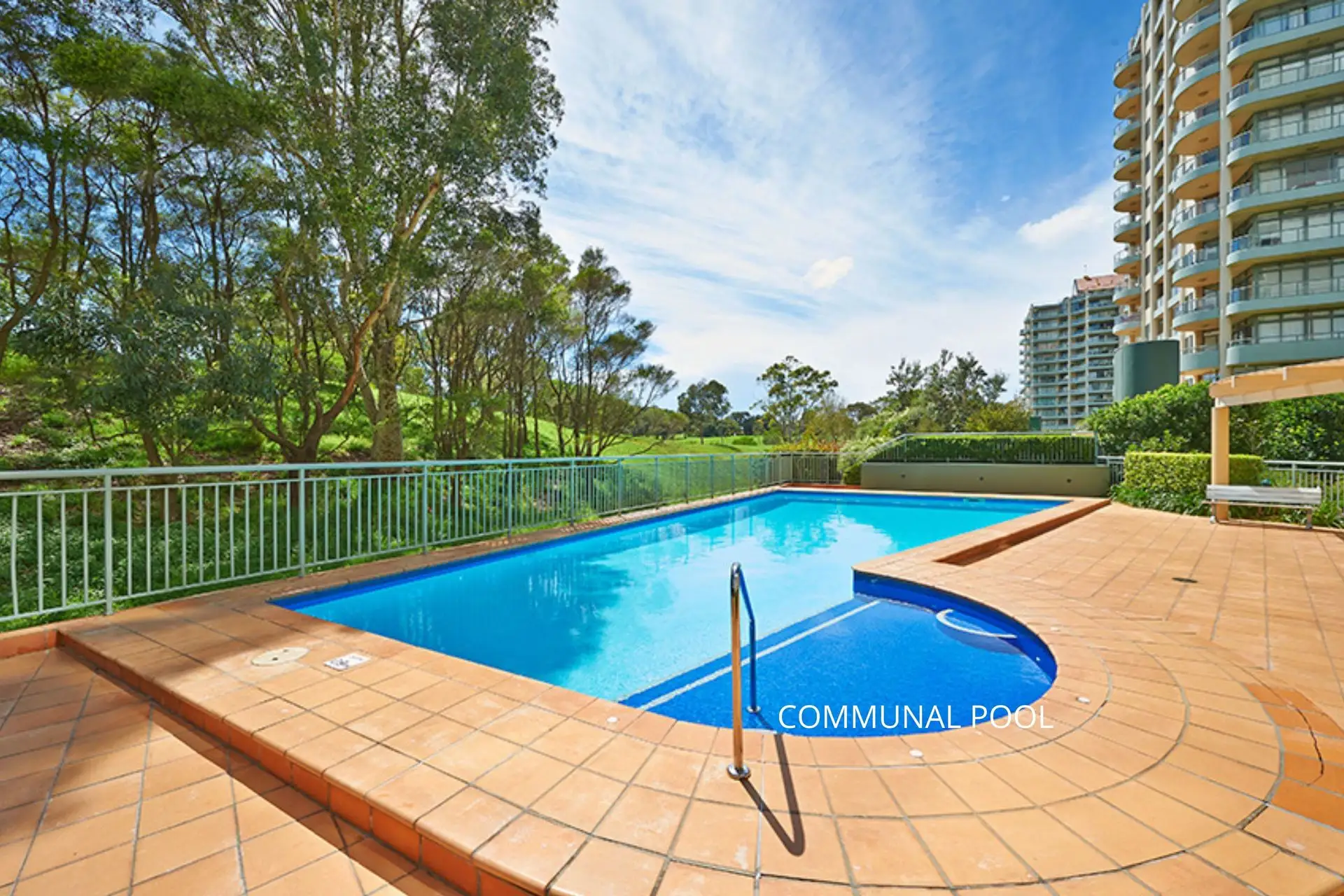 102/3 Black Lion Place, Kensington Sold by Bradfield Badgerfox - image 1