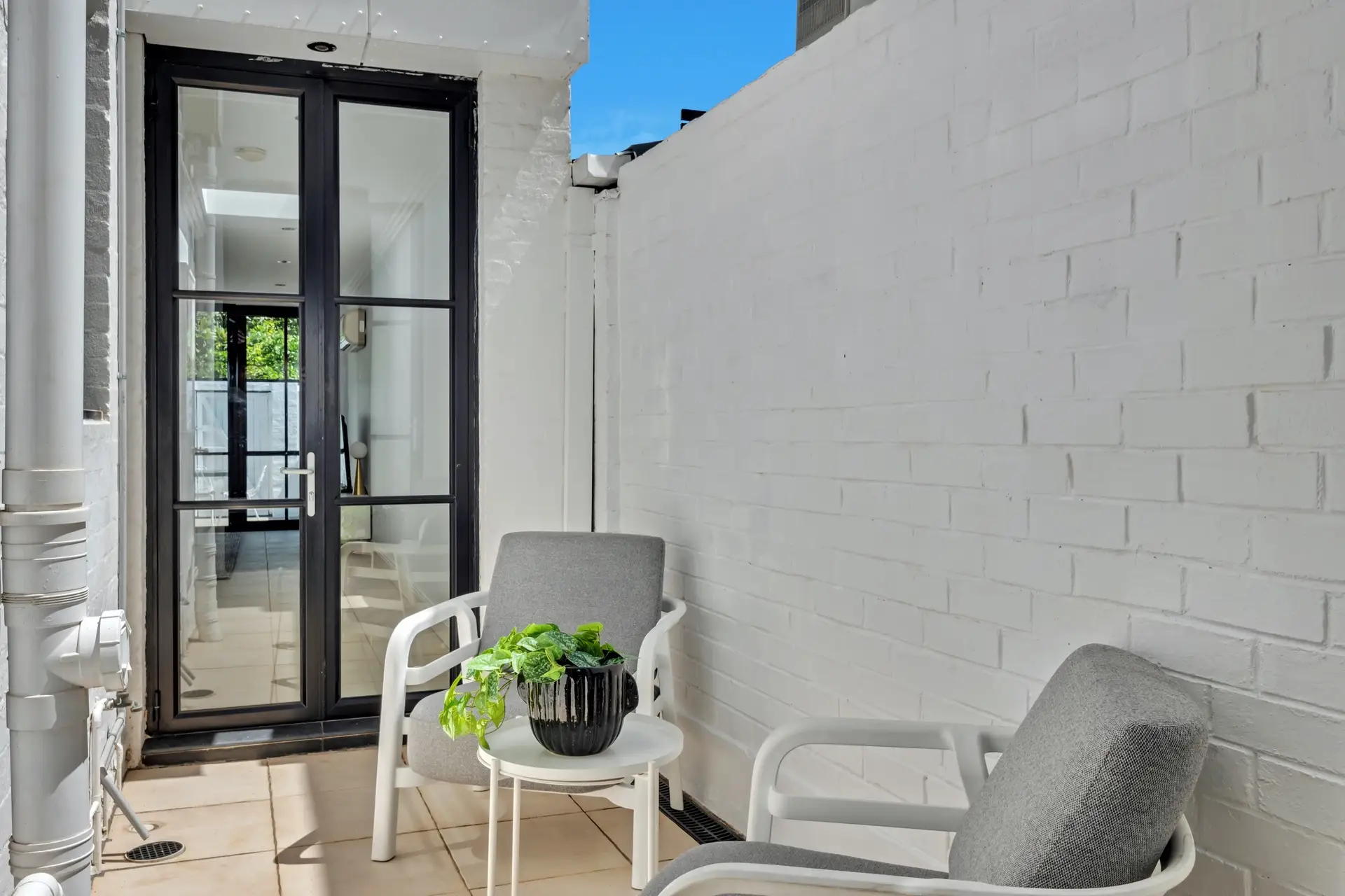 27 Heeley Street, Paddington Sold by Bradfield Badgerfox - image 1