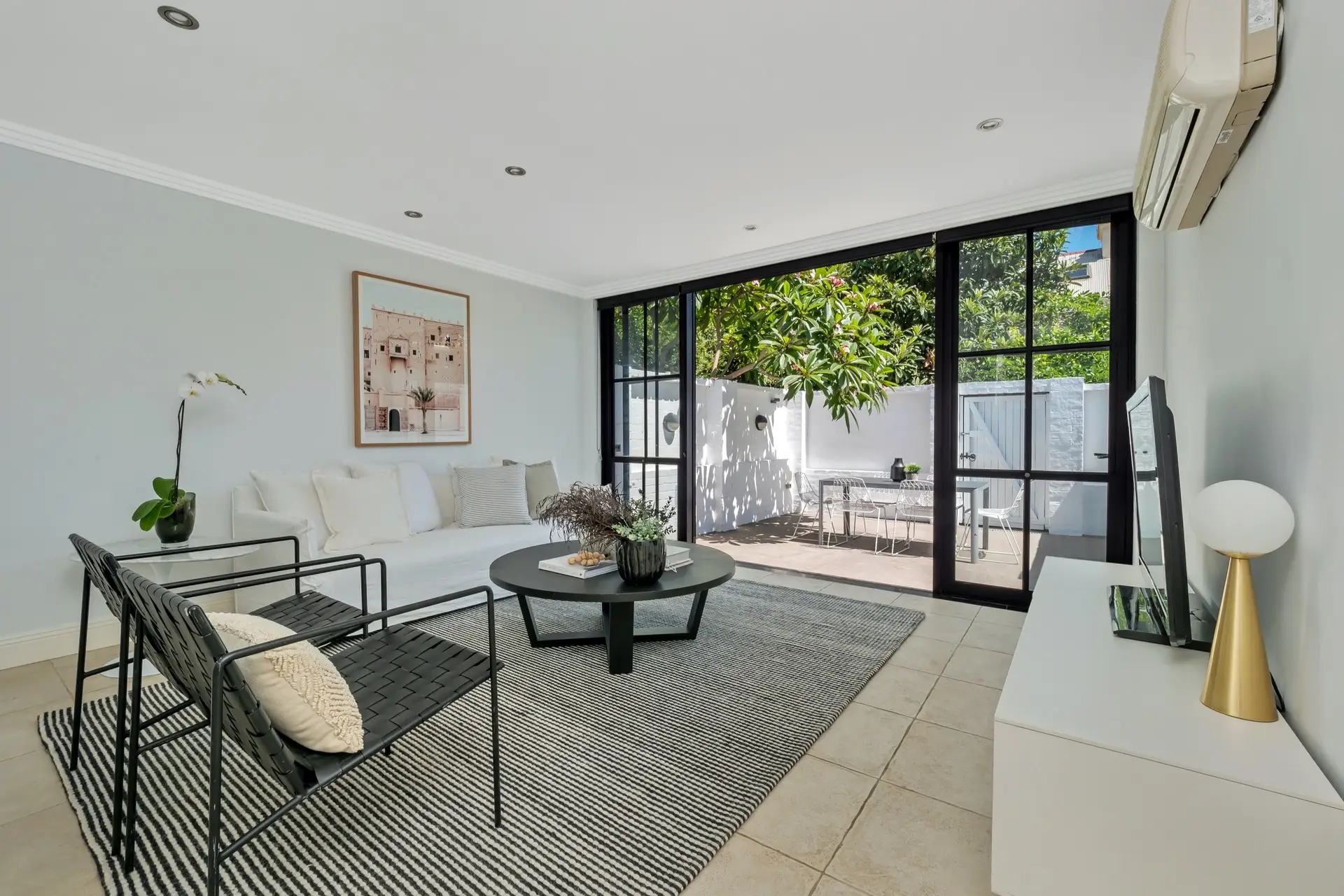 27 Heeley Street, Paddington Sold by Bradfield Badgerfox - image 1