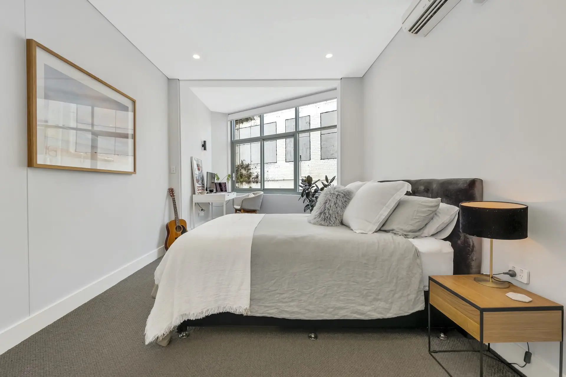 410/172-190 Riley Street, Darlinghurst Sold by Bradfield Badgerfox - image 1