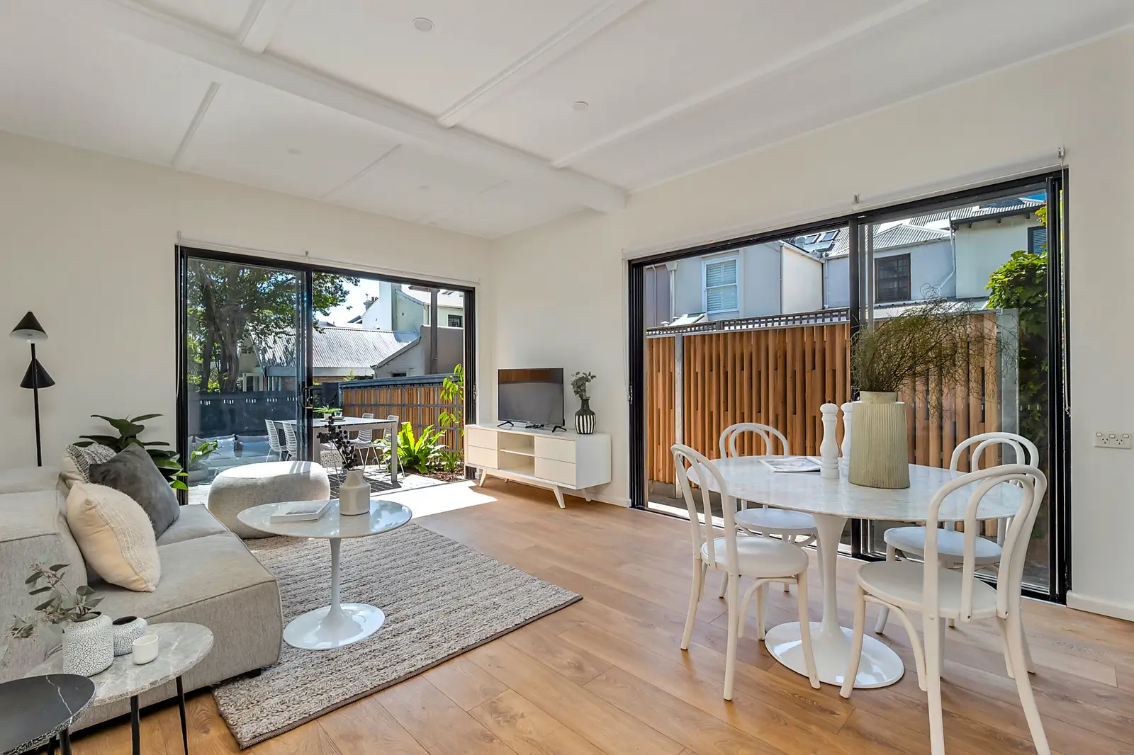 38 George Street, Paddington Sold by Bradfield Badgerfox - image 1