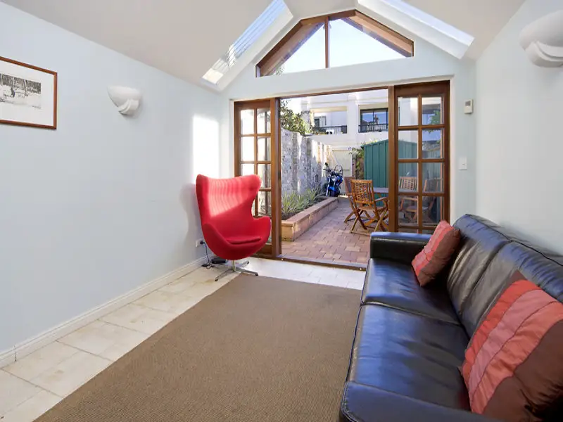 20 Ormond Street, Paddington Sold by Bradfield Badgerfox - image 1