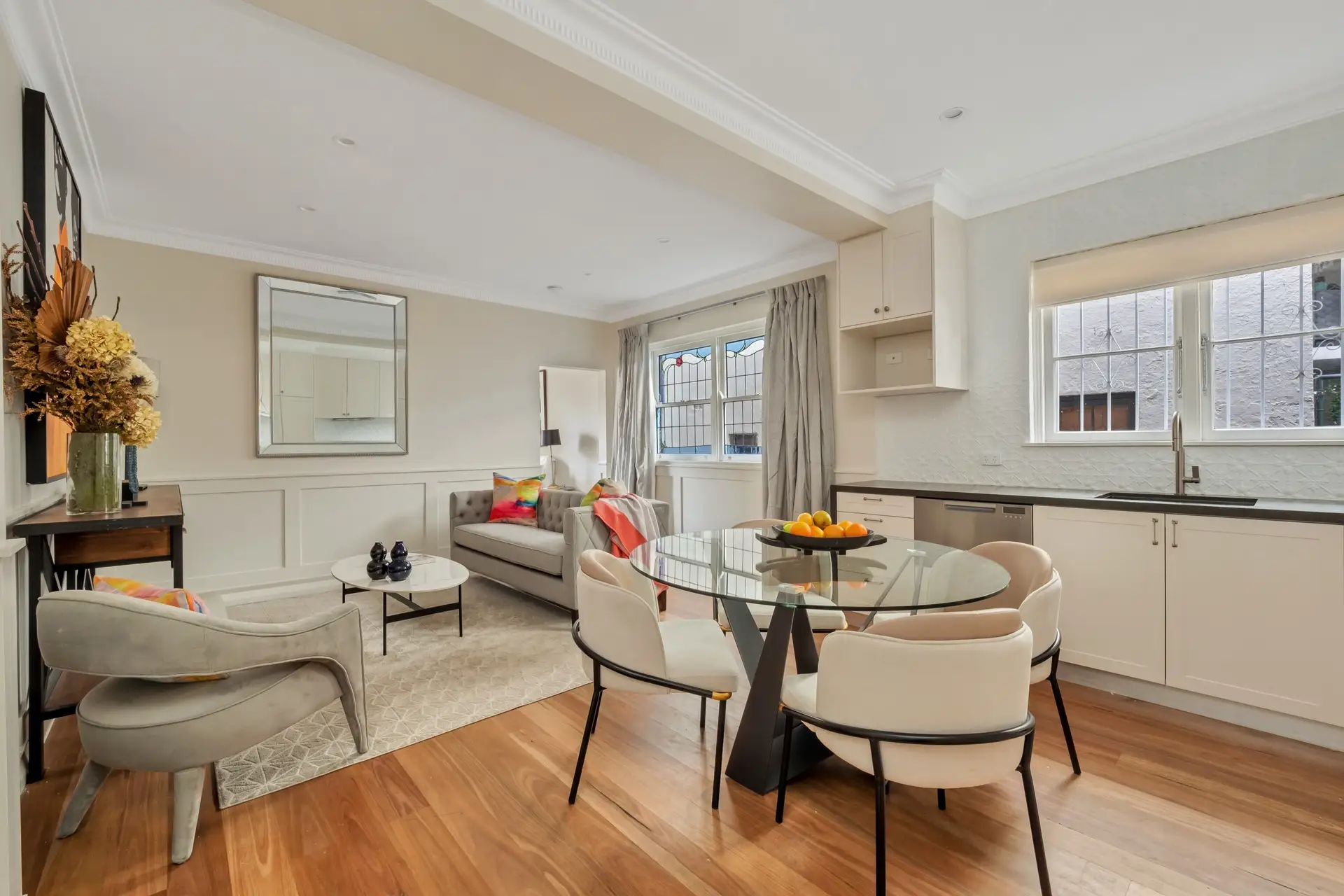 2/180 Glenmore Road, Paddington Sold by Bradfield Badgerfox - image 1