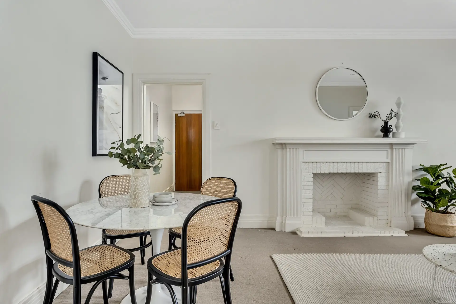 8/166 New South Head Road, Edgecliff Sold by Bradfield Badgerfox - image 1