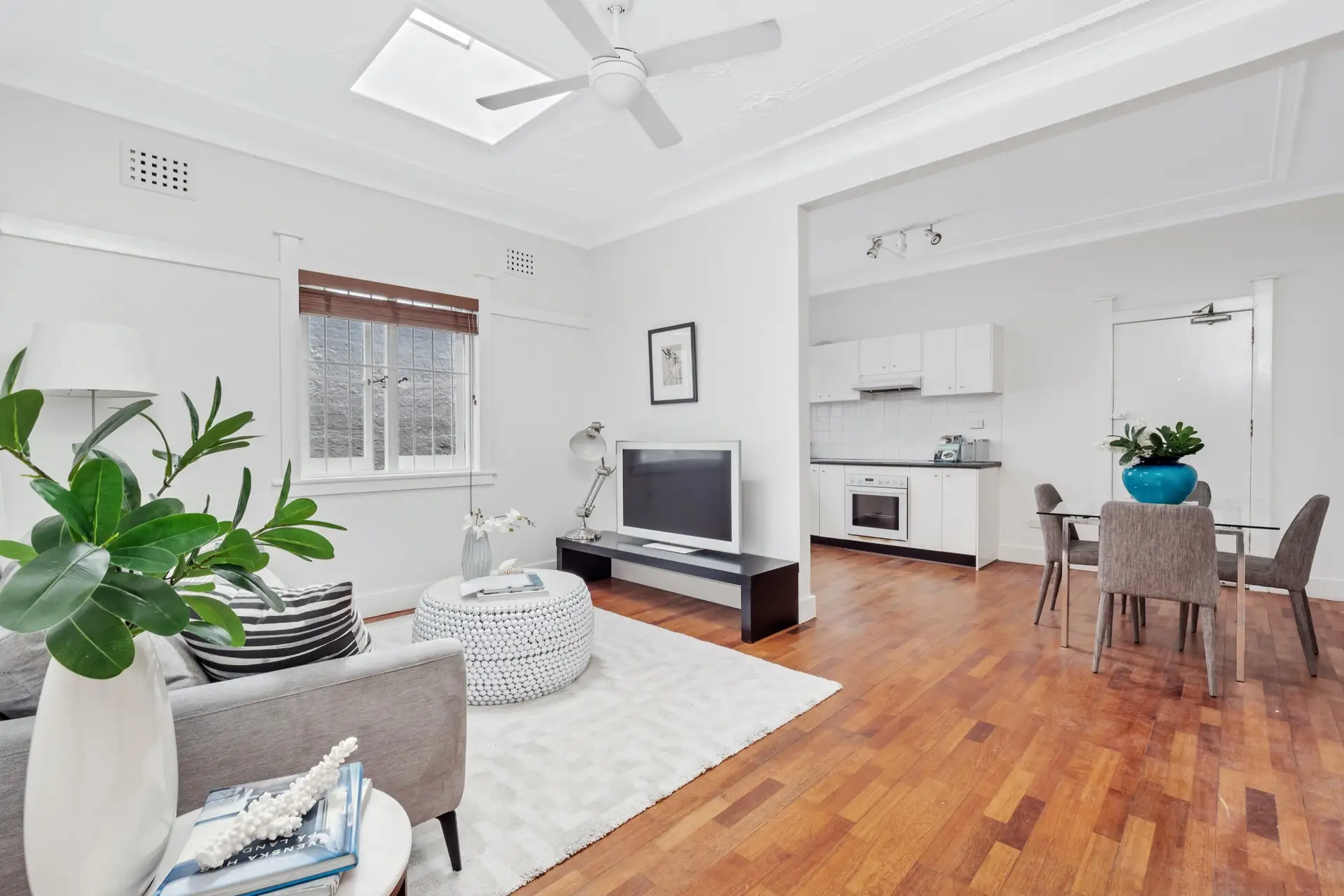 3/471 Glenmore Road, Edgecliff Sold by Bradfield Badgerfox - image 1